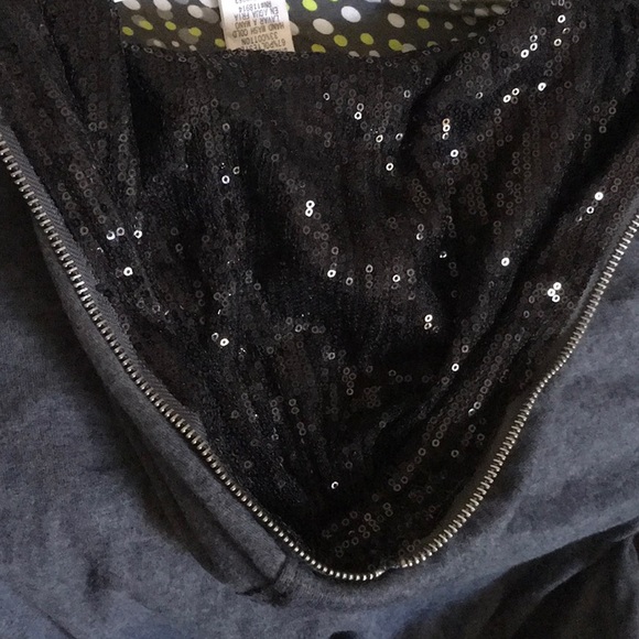 Sequined hoodie pullover. - Picture 5 of 5
